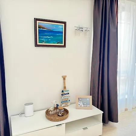Sea Garden 2bd Апартамент *